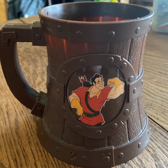 Gaston/Beauty and the Beast park mug - Picture 2 of 4